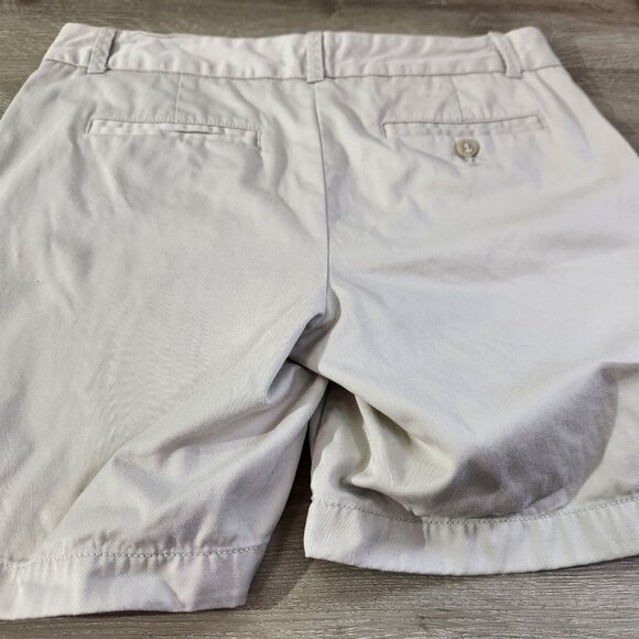 J.Crew Beige Classic Twill Bermuda Shorts With 7" Inseam Womens Size 4 - Picture 4 of 11